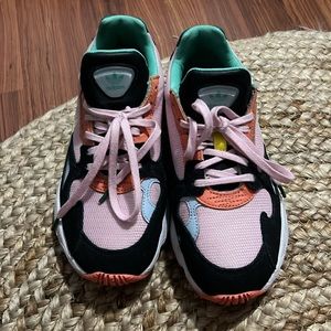 Adidas Falcon | Size 6 US